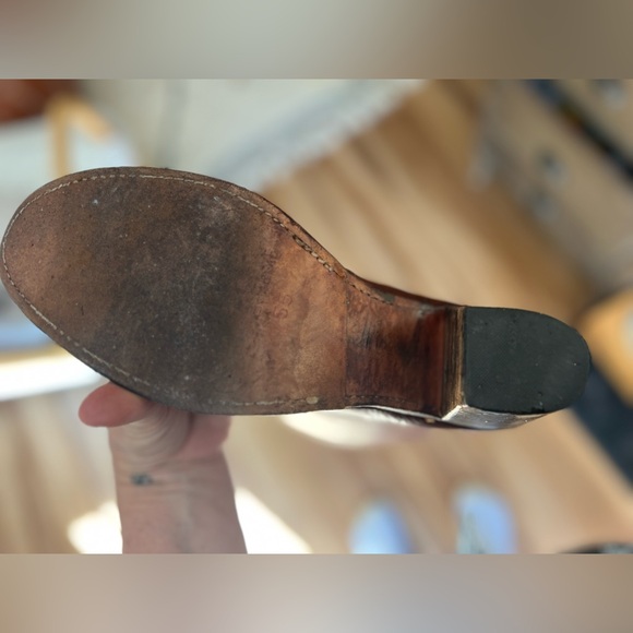 Frye Jane brown boot. Lovingly worn and super comfortable. - Picture 6 of 6